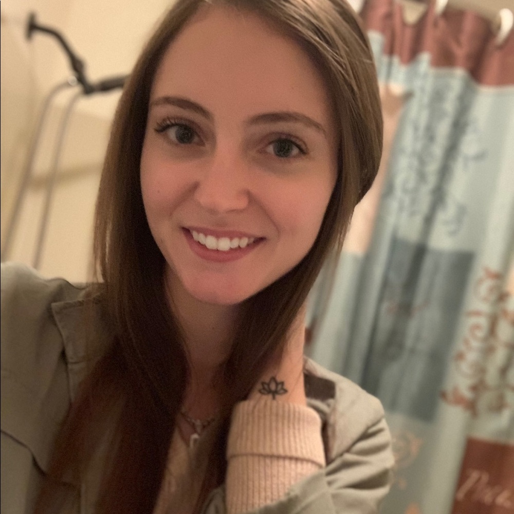 Meet your Posher, Natalie